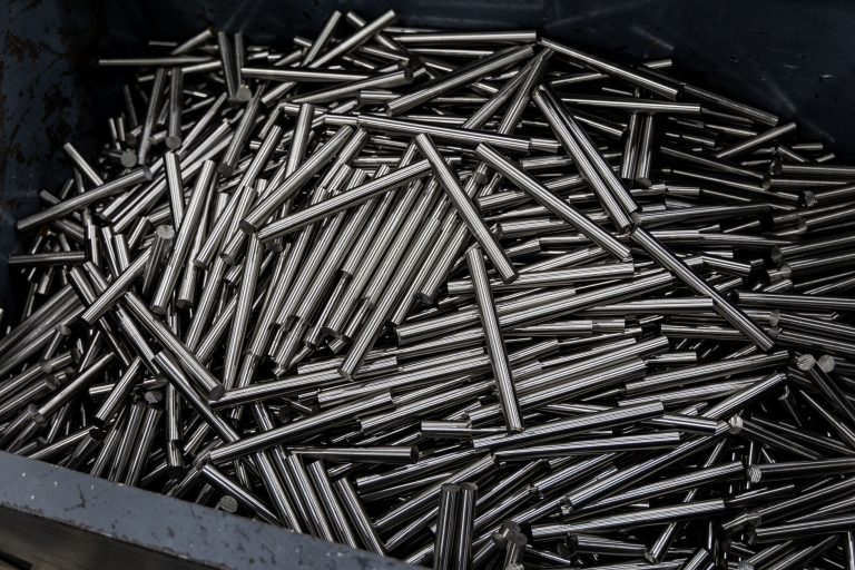 Stainless Steel Springs: Grade Selection and Corrosion Resistance Guide 2026