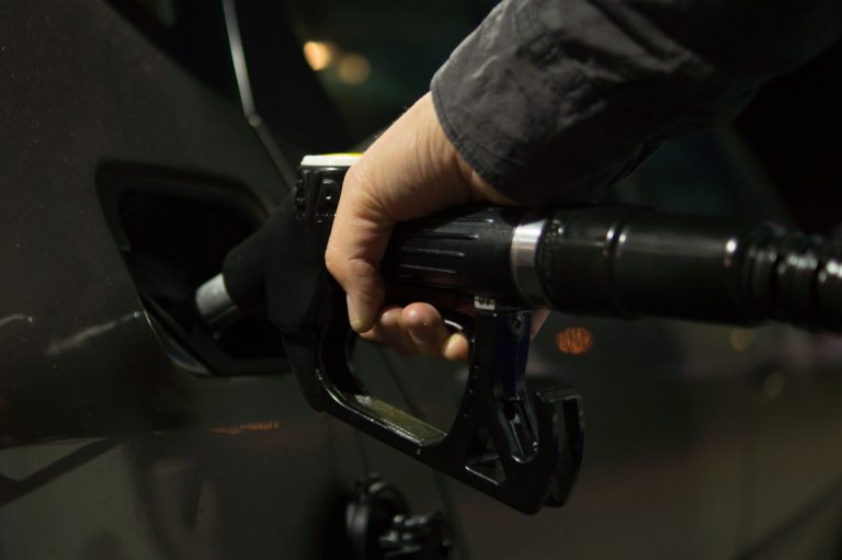 Automotive Gas Springs Explained: Selection, Replacement & Buying Guide